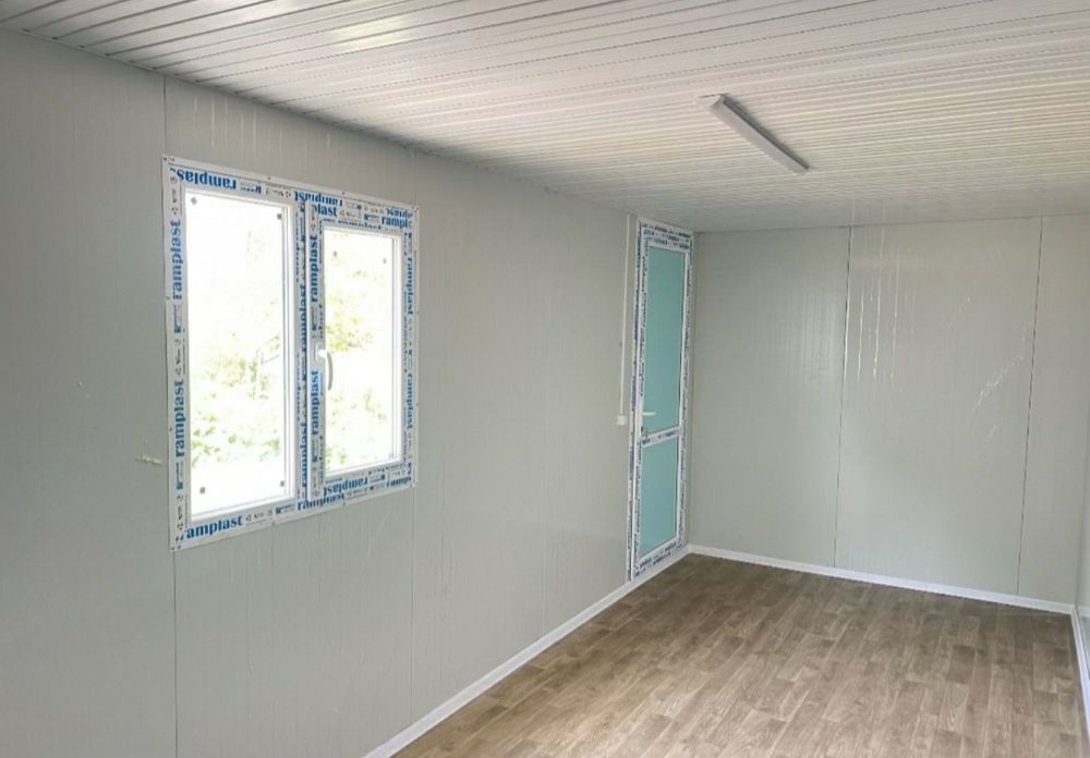 Producători containere pe orice dimensiune. Container vitrina , Contai