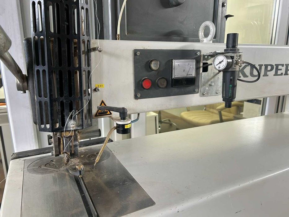 Шивачка за фурнир / Машина за съединяване на фурнир KUPER FW/J 92