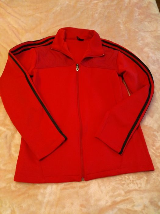 Спортивный костюм для подростка.