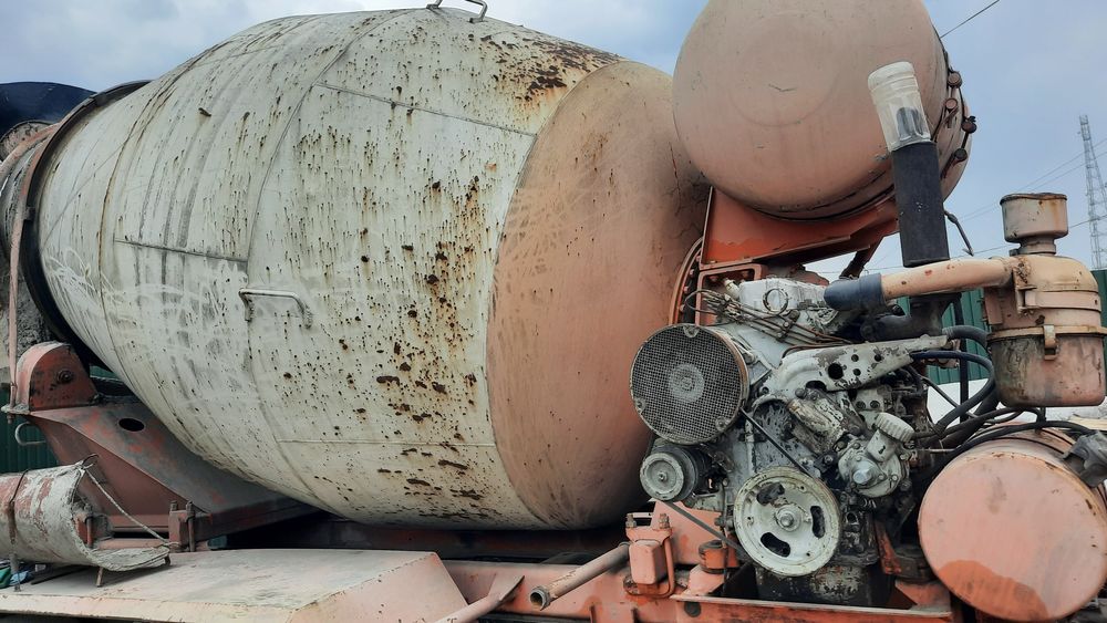 Автобетонносмеситель камаз