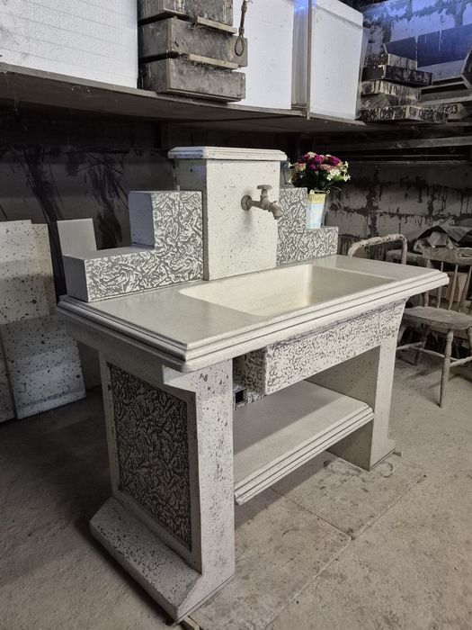 Градинска мивка свободностояща