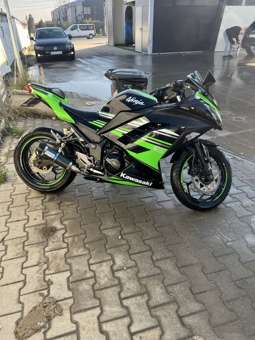 Kawasaki Ninja 300 ABS KRT