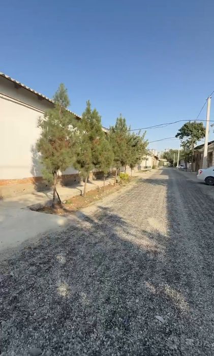 Hovli sotiladi 8 sotix