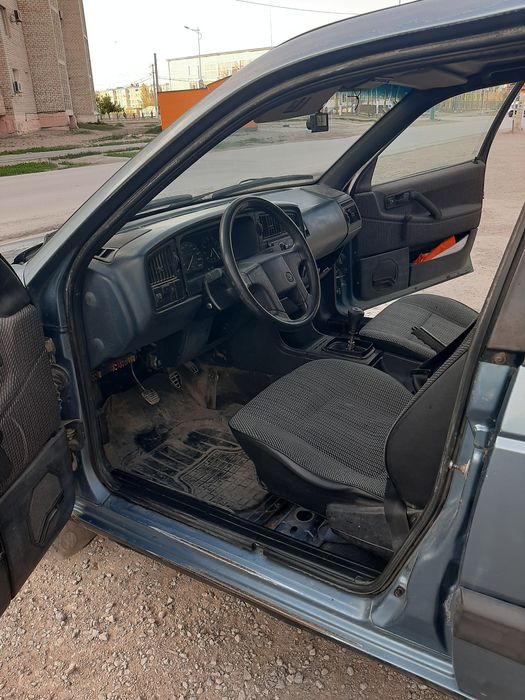 Продаю vw passat b3.