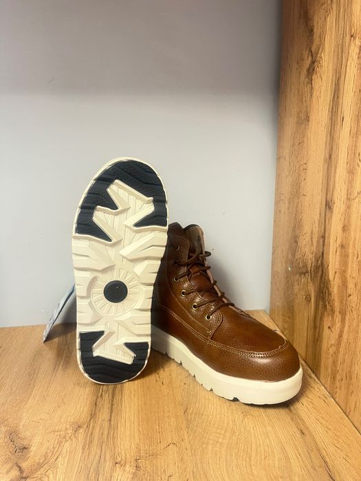 Стильные зимние кожанные ботинки