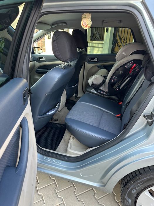 Vând/Schimb Ford focus 2 benzina+Gpl