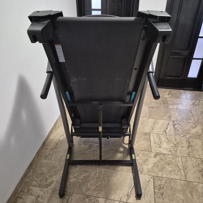 Banda alergat Domyos