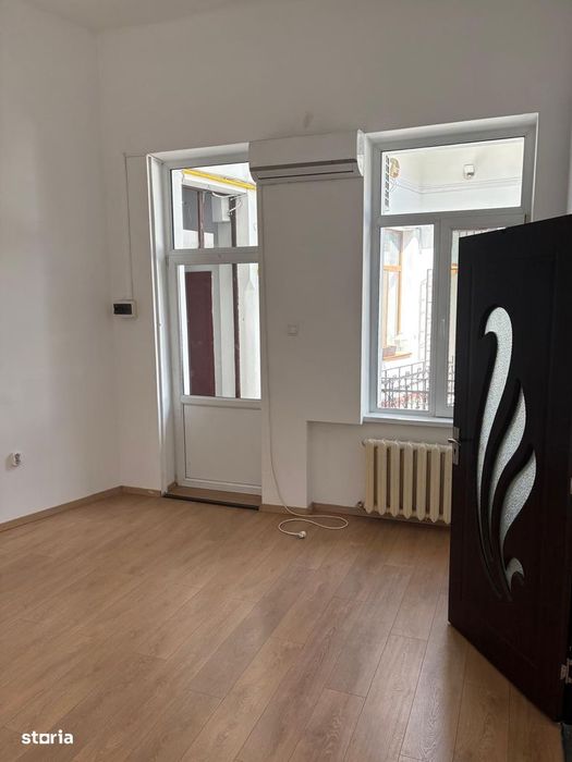 Apt versatil ultracentral 40 mp pivniță 13 mp