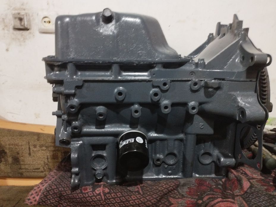 Продам двигатель Мазда кронус объем двигателя 2.0