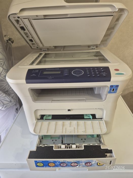 Продам МФУ Xerox 3220 (3в1)