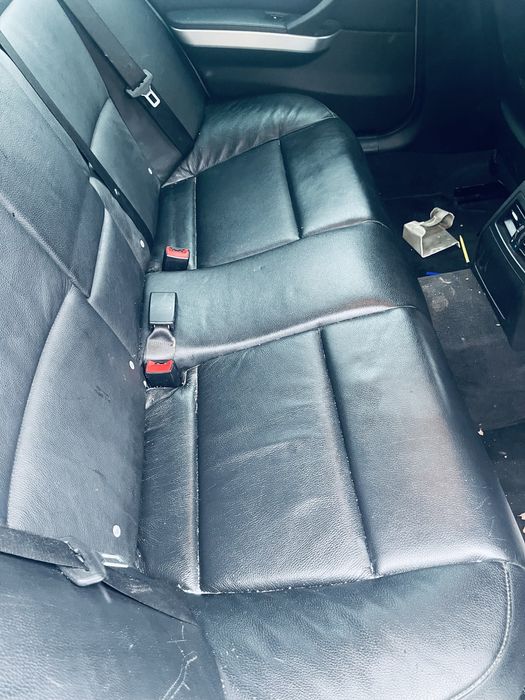 Dezmembrez e90 2010 msport