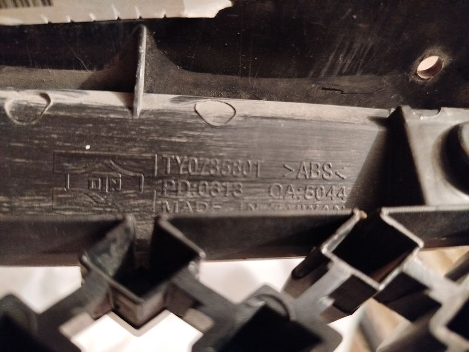 Решетка радиатора RAV4 (Рав4) 30 кузов