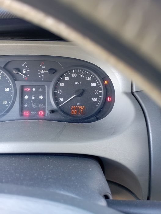 Opel vivaro 1.9TDI 2004
