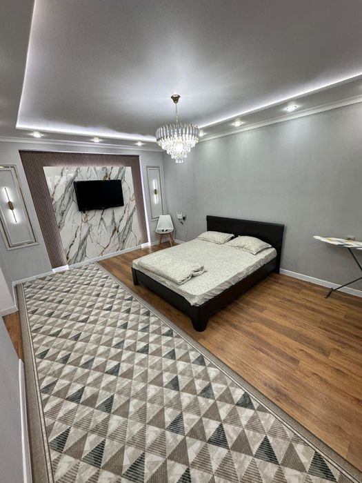 Продам 1 ком квартиру  53,9 м2