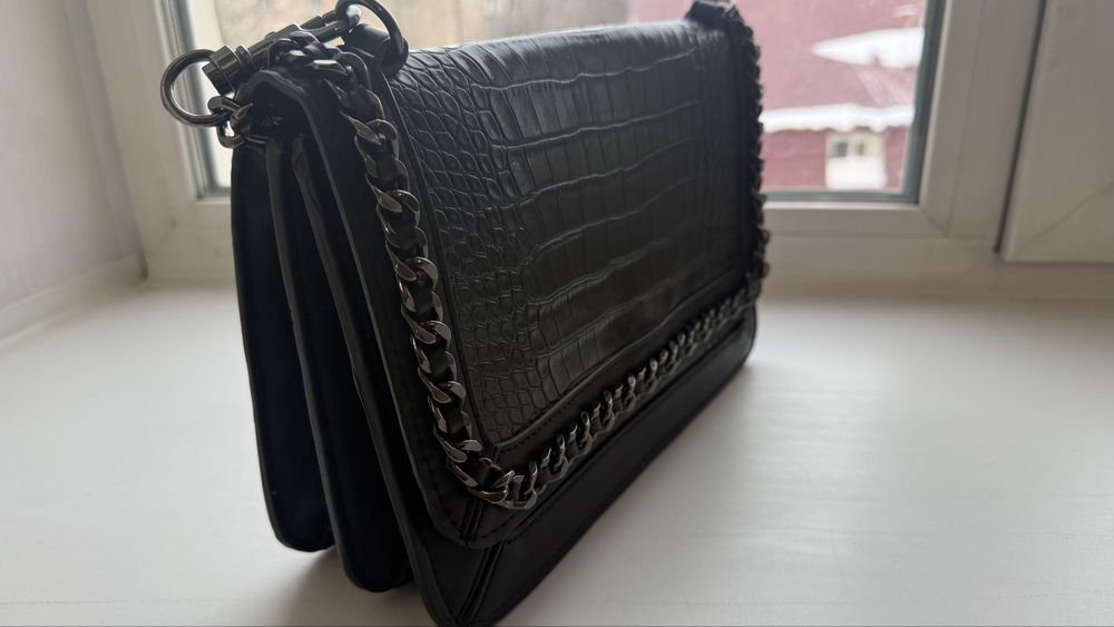 Сумка клатч Mango