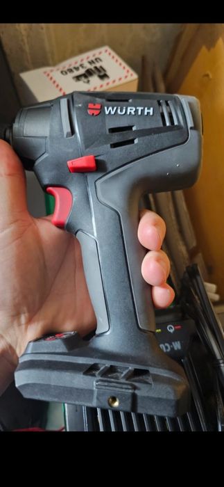 Ударен винтоверт