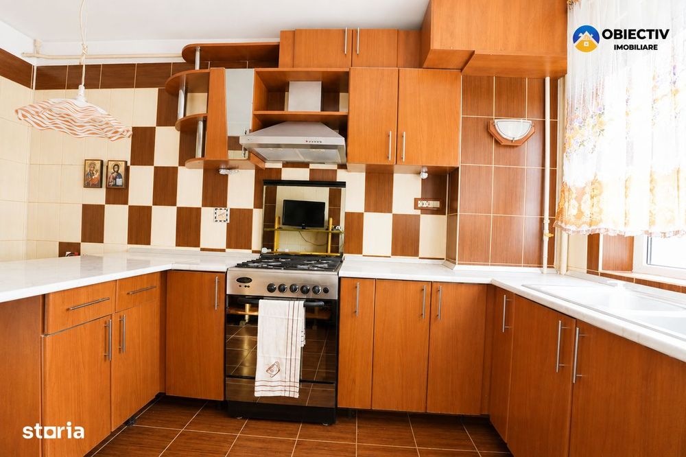 Apartament 3 camere 88 mp/2 bai/2 balcoane CENTRU