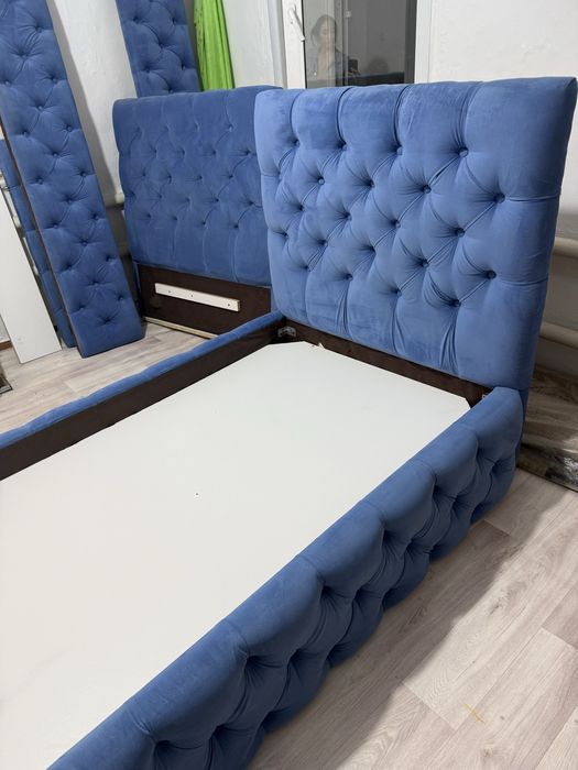 Две одинаковые кровати