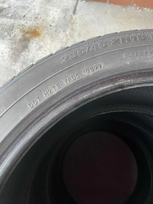 Гуми Hankook235/45/19