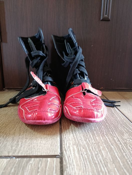 Продам боксерки nike hyperko 1 новые