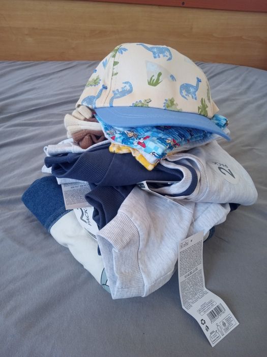 Vând lot 98 băiat nou!