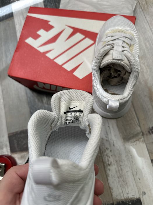 Бебешки nike маратонки
