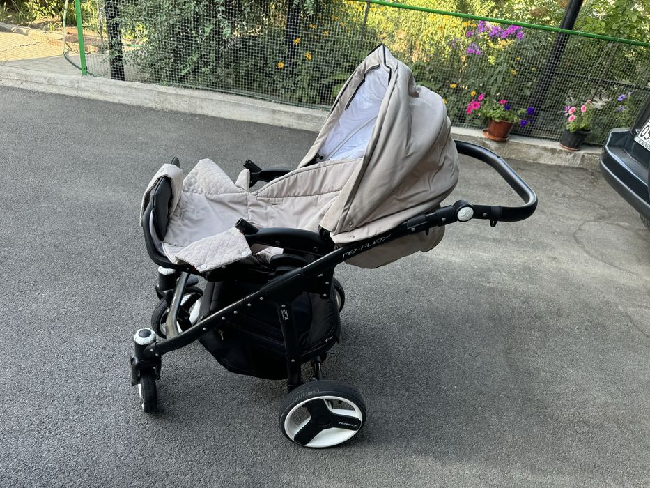 Продам коляску Riko 3 в 1