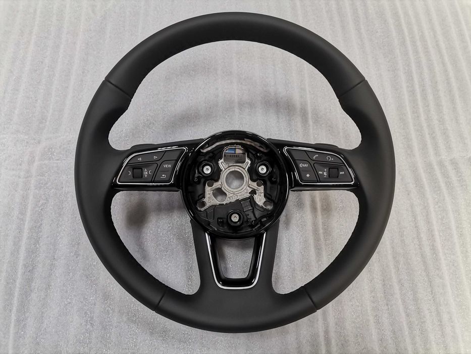 Нов Оригинален Черен Кожен Волан AUDI A1 GB A3 S3 8Y 82A419091AA