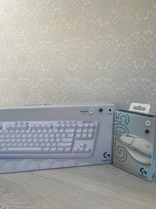 Logitech клавиатура G715 , мышка G705