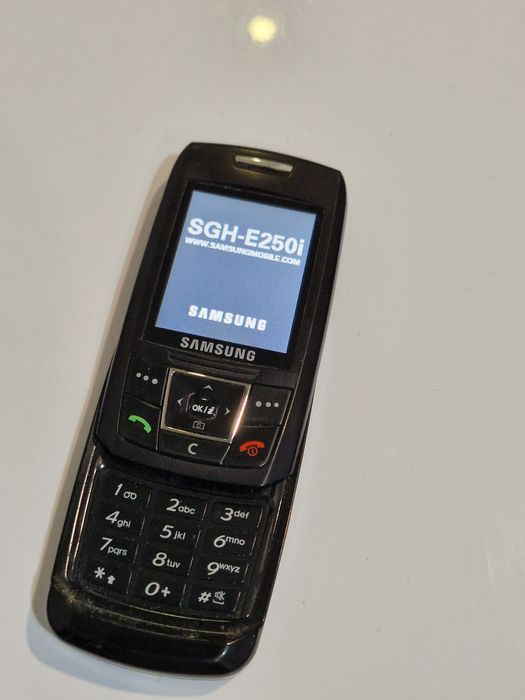 Telefon Samsung cu defecte la butoane