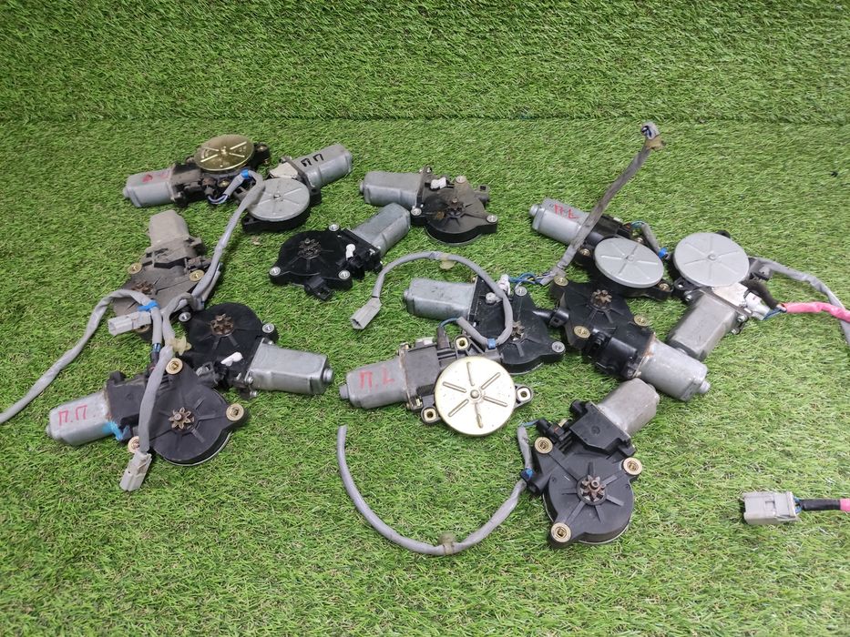 Моторчик Honda orthia