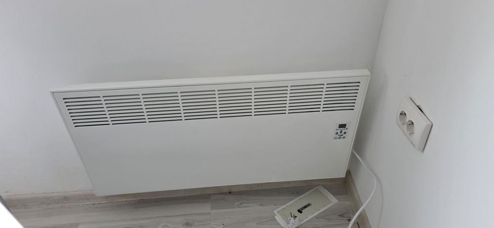 Calorifer electric aproape nou