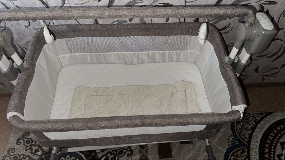 Продам музыкальную качалку
