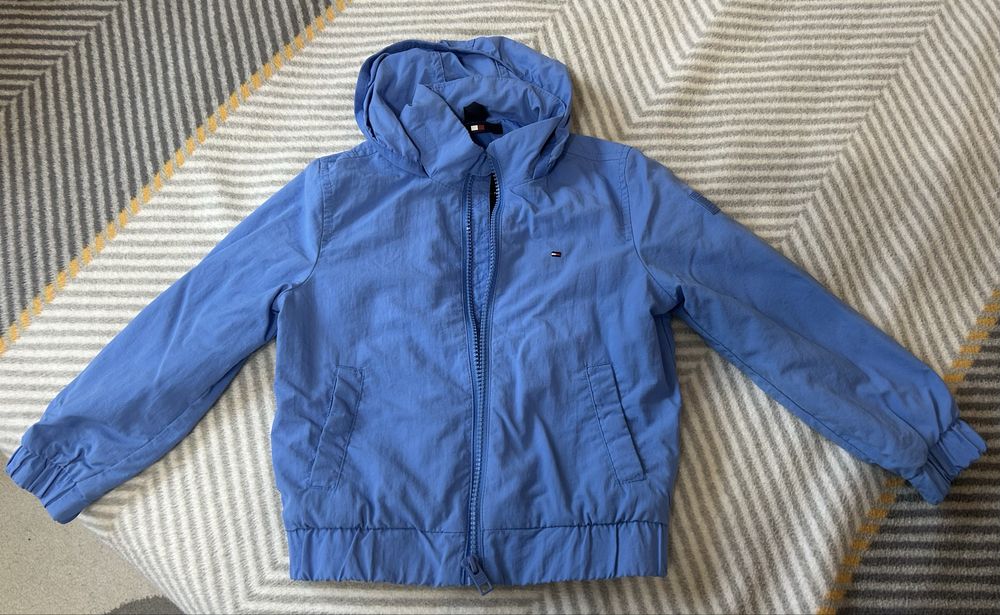 Tommy Hilfiger пролетно детско яке 98 см