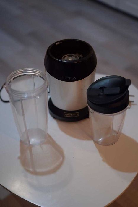 Нутри блендер Tesla NB301BXA – отлично състояние