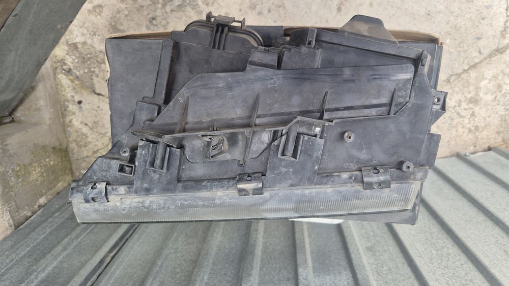 Фары  BMW   E-38