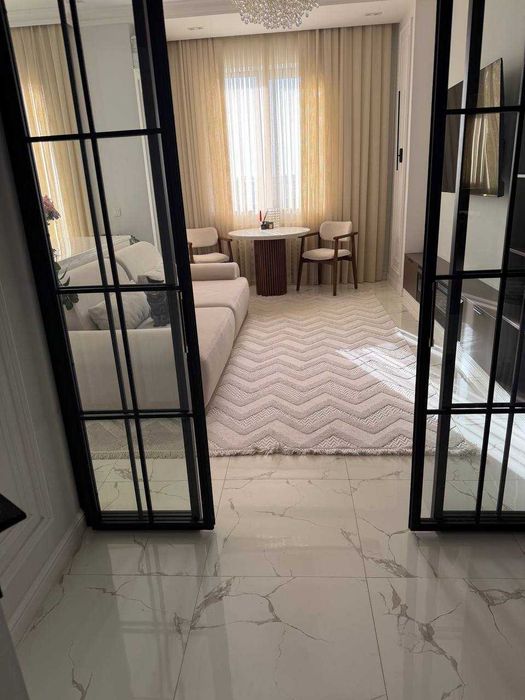 Продаётся огромная 2х комнатная квартира в ЖК MUXTASHAM