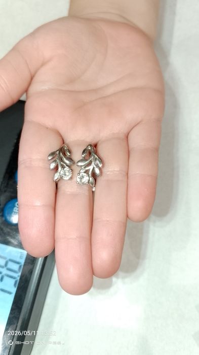 Серебро 925 Кулон ва узук
1. Узук нақшлик 3 гр (75минг)
2. Зир