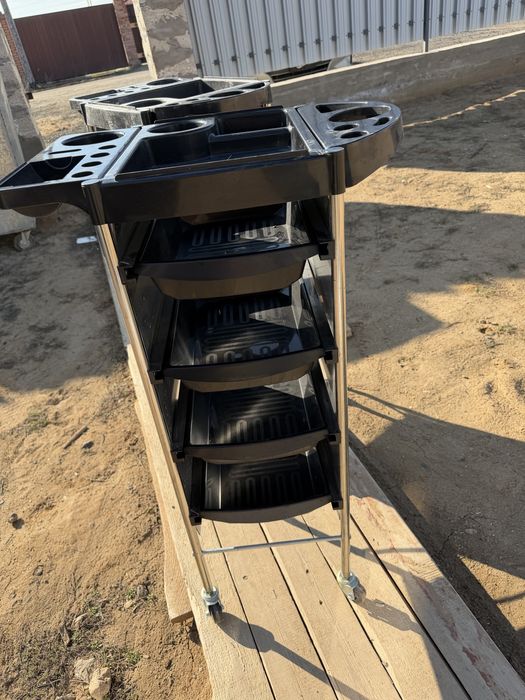 Помощник парикмахерский