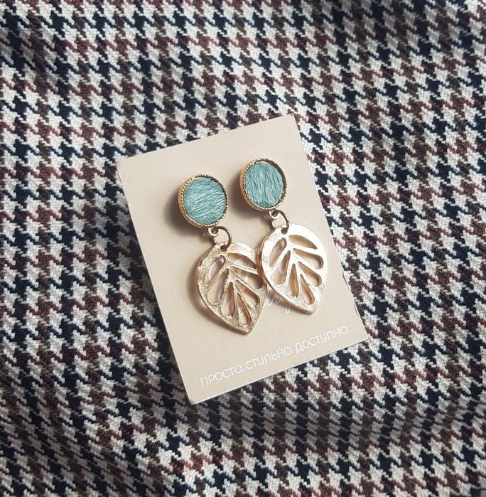 Продам серьги (красивая упаковка в подарок)