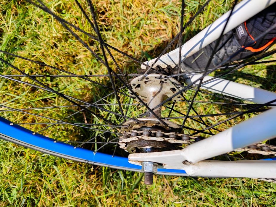 DRAG Stereo Fixie – с венец от всяка страна на задното колело