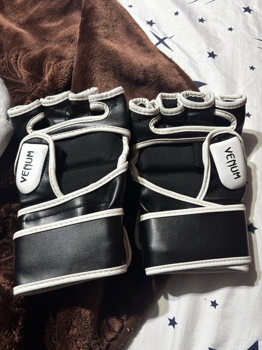 Manusi mma originale