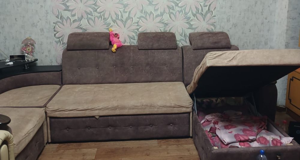 Отдам даром диван