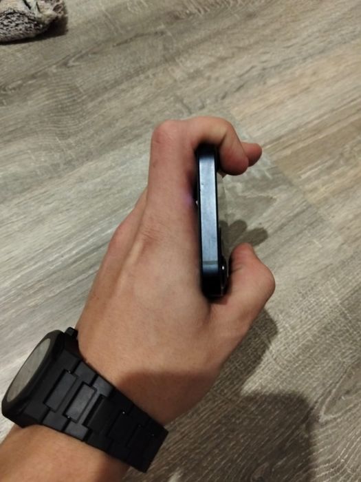 Продам Iphone 12 mini