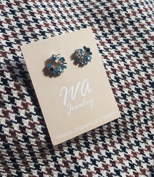 Продам серьги + красивая упаковка