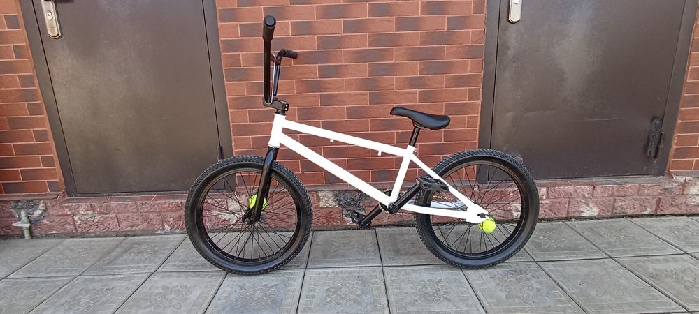 Трюковой велосипед бмх