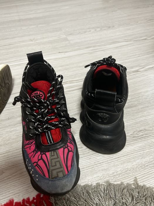 versace chain reaction