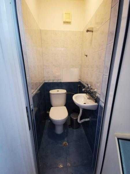 Тристаен апартамент срещу хотел България!