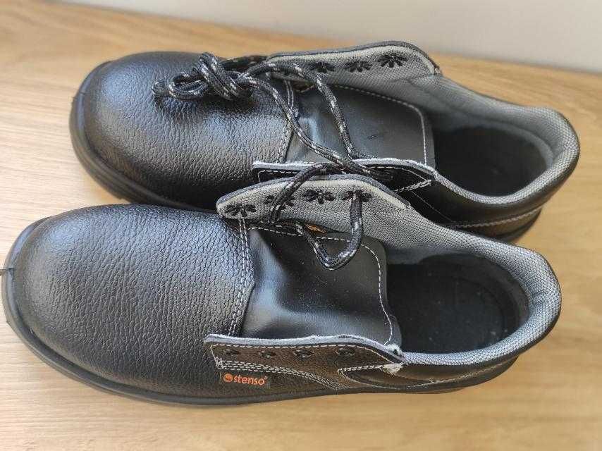 Нови Работни обувки 43 номер - 2 чифта