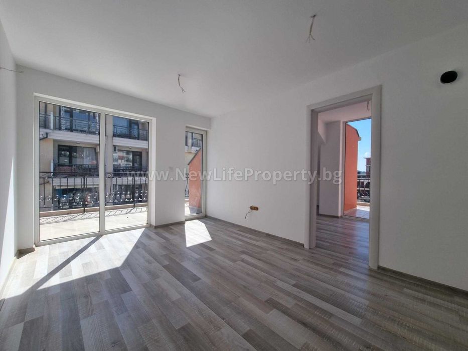 Продава се Двустаен апартамент в Свети Влас - 86 кв.м за 563 €/кв.м - Снимка #3